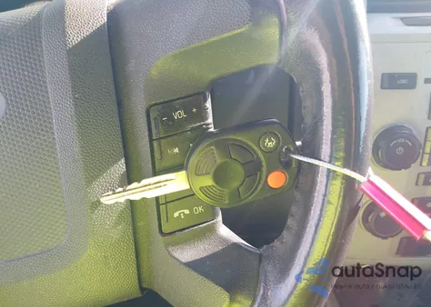 2011 Ford Escape Xlt from USA, damaged, VIN 1FMCU0DG7BKA31127